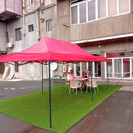 Sun City Hostel Yerevan Luaran gambar