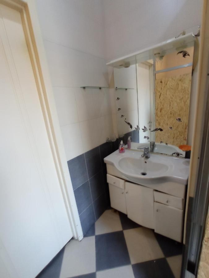 Sun City Hostel Yerevan Luaran gambar
