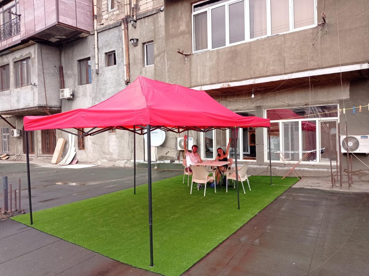 Sun City Hostel Yerevan Luaran gambar